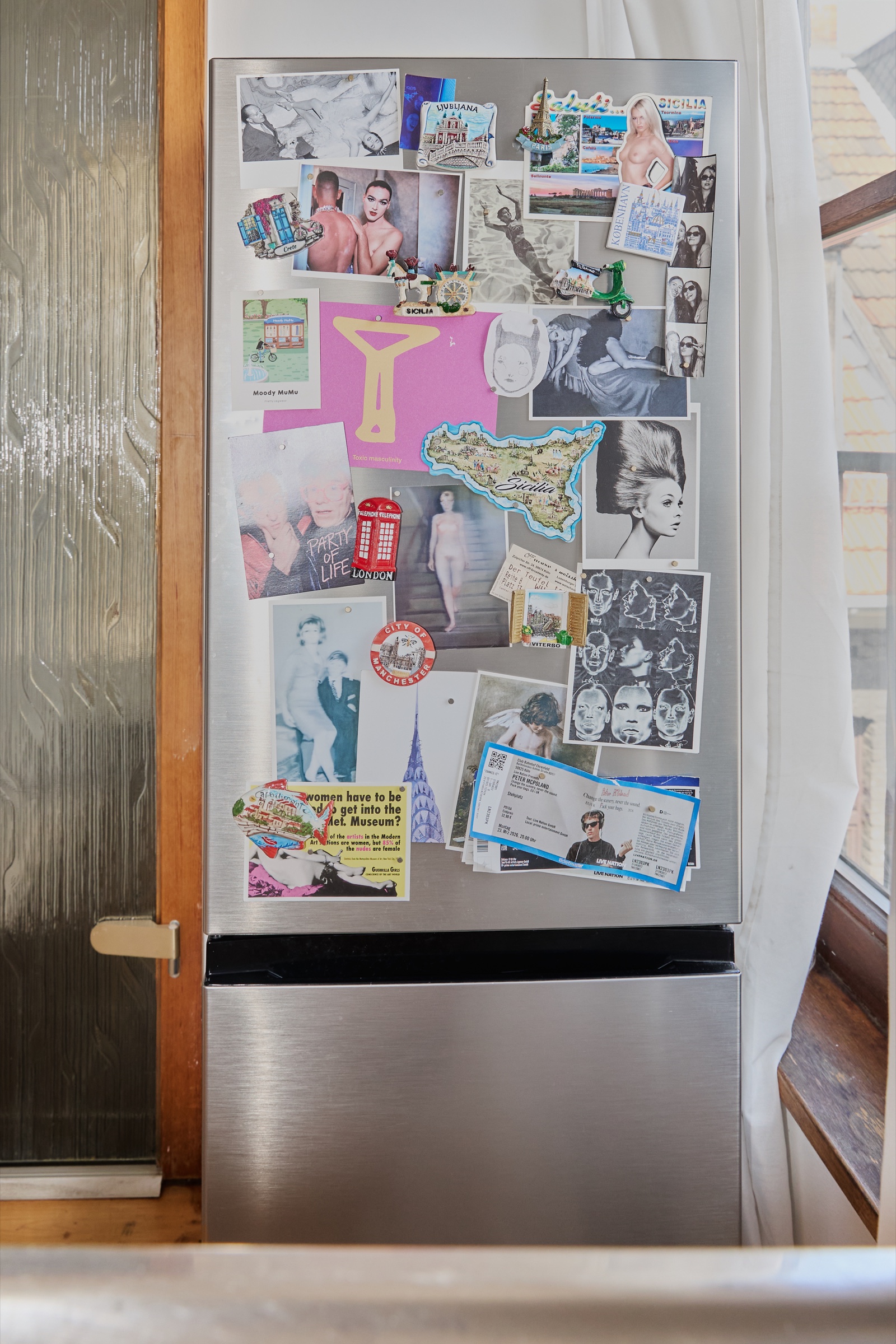Rooms That Know Us, photograph 3